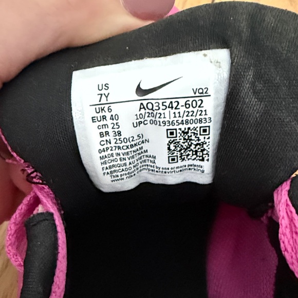 Nike Kids Youth Pink Athletic Shoes Fits Womens 8 1/2 - Picture 9 of 9